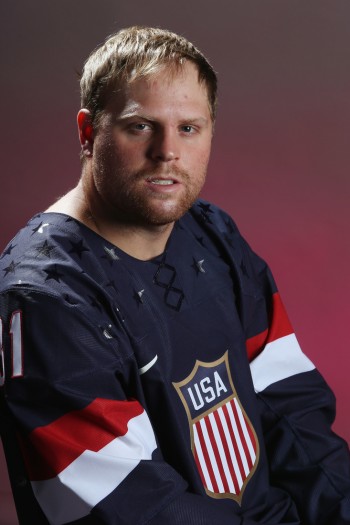 Verra-t-on Phil Kessel patiner dans le championnat suisse ?