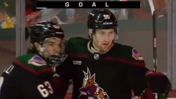 Janis Moser prend part à la folle remontée des Coyotes