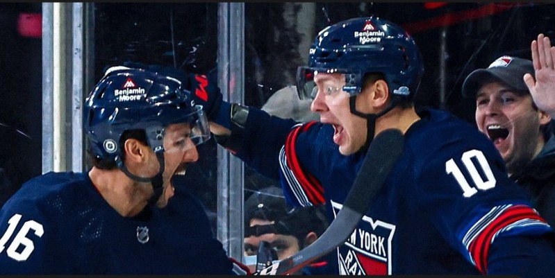 Artemi Panarin fait mieux que Mark Messier
