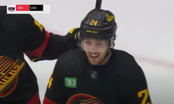 Pius Suter aide les Canucks à s'imposer, les Kings perdent en prolongation malgré deux points de Kevin Fiala