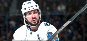 Nikita Kucherov est le premier joueur de la saison à atteindre les 80 points