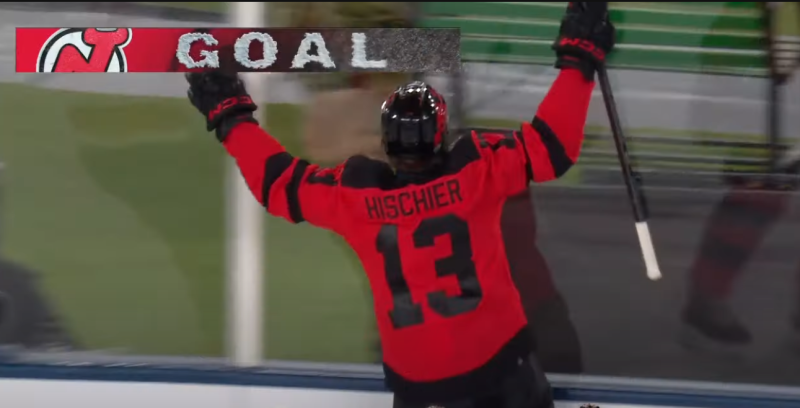 Une soirée parfaite pour nos Suisses de NHL, Nico Hischier domine le match en plein air