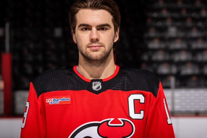 Un sponsors sur le maillot des Devils