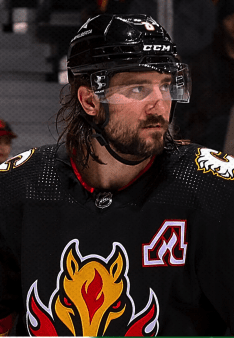 Un échange touchant trois équipes en NHL