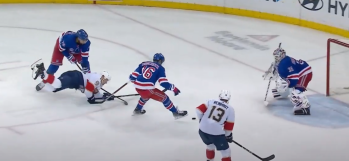 Un assist de rêve pour Aleksander Barkov