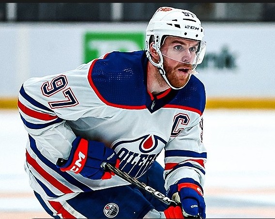 Plus de saisons avec au moins 100 points en NHL