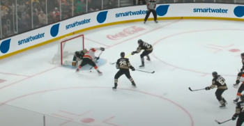 Morgan Frost s'offre un petit but entre les jambes