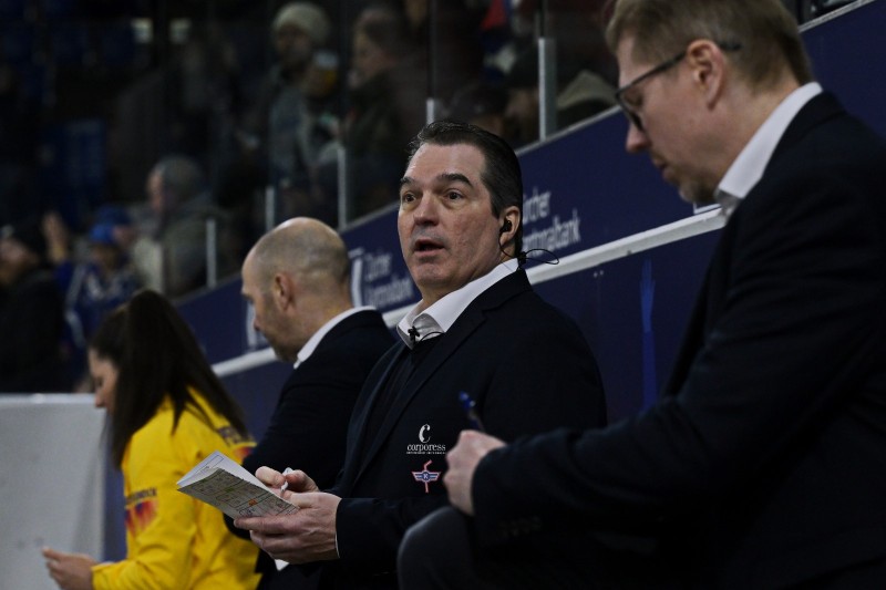 Larry Mitchell quitte Kloten