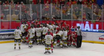 Un match qui se termine en bagarre générale dans le championnat suédois