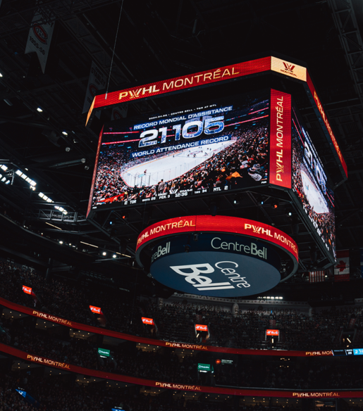 Un nouveau record de spectateurs pour un match de hockey féminin