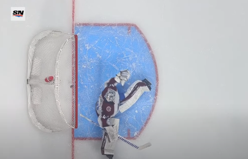 Un but au millimètre pour Adam Lowry