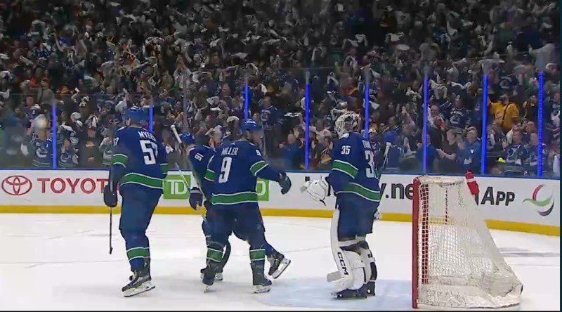 Les Canucks renversent les Predators en 12 secondes