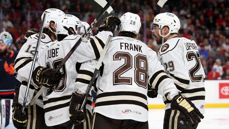 Calder Cup : les Bears remportent le quatrième match grâce à leur meilleure ligne