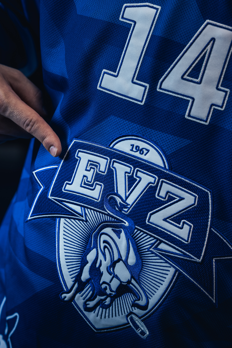 Un premier aperçu des maillots à domiciles des équipes zougoises