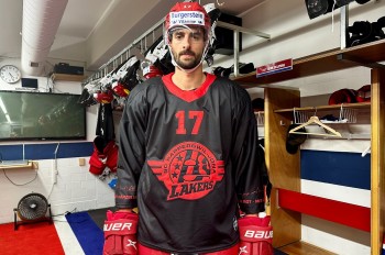 Un maillot noir et sans pub pour les matchs de préparation des Lakers