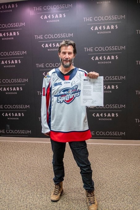 Les Windsor Spitfires mettent... Keanu Reeves sous contrat