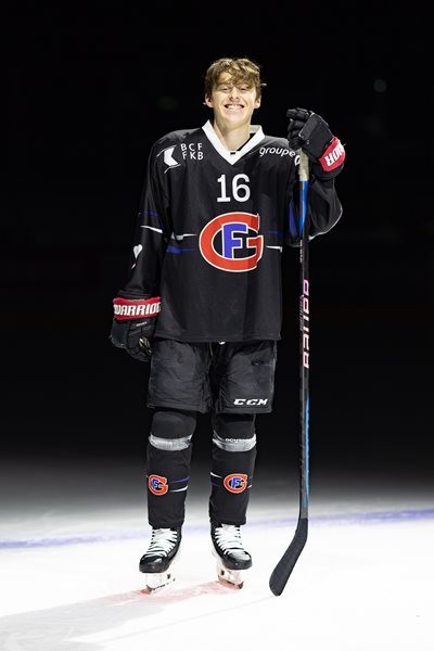 Deux juniors fribourgeois de retour en Suisse