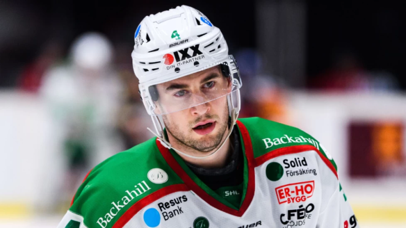 Ambri signe un défenseur Canadien