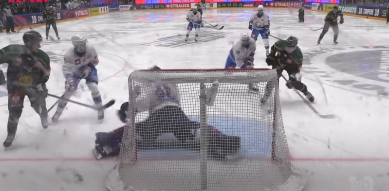 Pour le plaisir : le big save de Šimon Hrubec