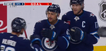 Un doublé de Nino Niederreiter, deux assists pour Roman Josi