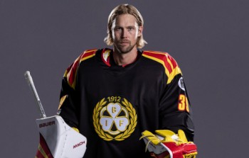 Anders Lindbäck reprend lui aussi du service