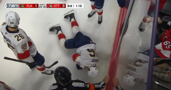 Les Panthers perdent déjà Aleksander Barkov