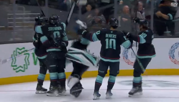 Un peu trop d'enthousiasme dans la célébration de Joey Daccord