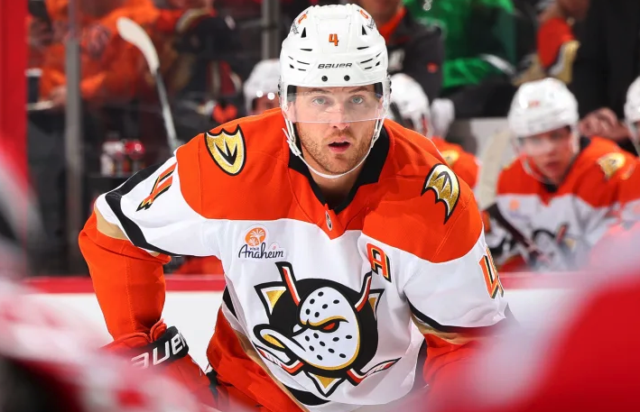 Les Blues acquièrent Fowler dans le cadre d'un échange avec Anaheim