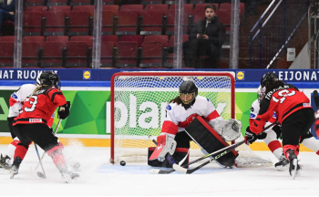 Mondiaux féminins U18 : le Canada bat facilement la Suisse