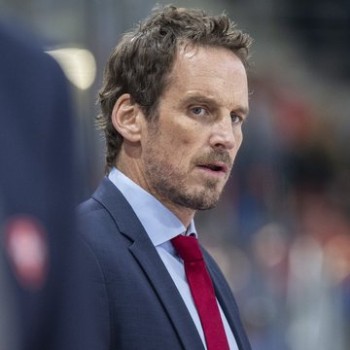 Patrick Fischer remporte le titre de coach de l'année