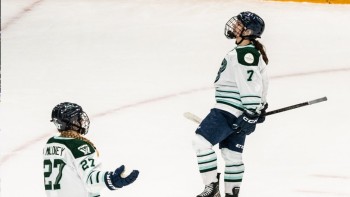 PWHL : Alina Mueller aide Boston à battre Ottawa
