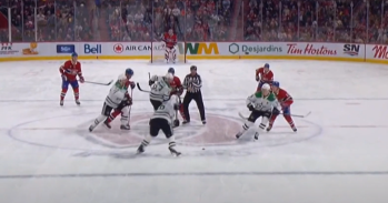 Un juge de ligne se prend un slapshot dans la jambe