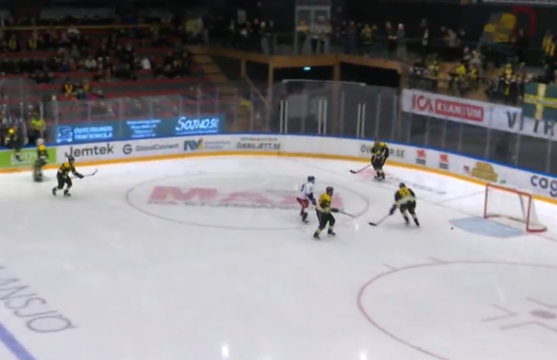 Un bel autogoal signé Linus Videll