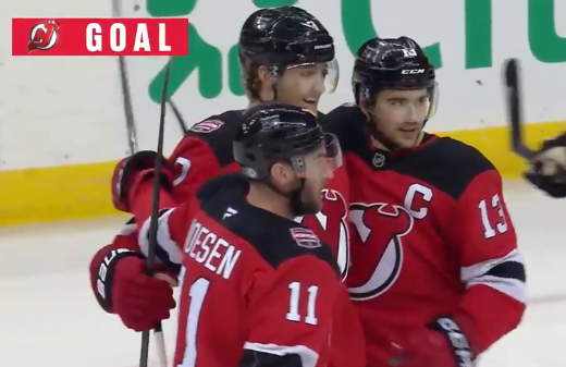 Nico Hischier et Timo Meier mènent les Devils à une belle victoire sur les Bruins