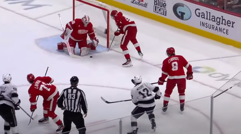 Moritz Seider se fabrique un autogoal