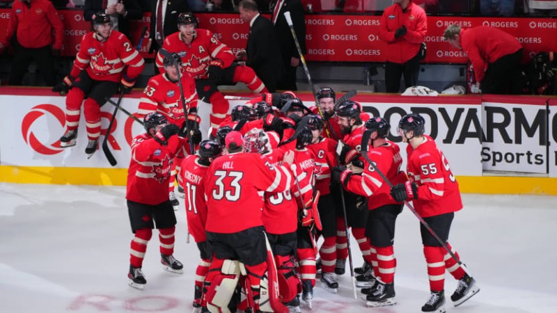 Tournoi des 4 Nations : le Canada s'impose face à la Suède
