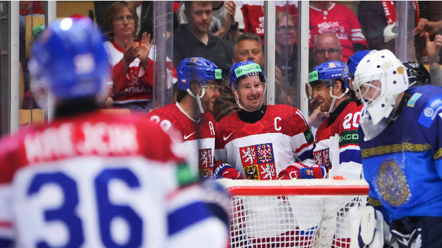 Une soirée grandiose pour Roman Cervenka, qui égale une marque de Jaromir Jagr