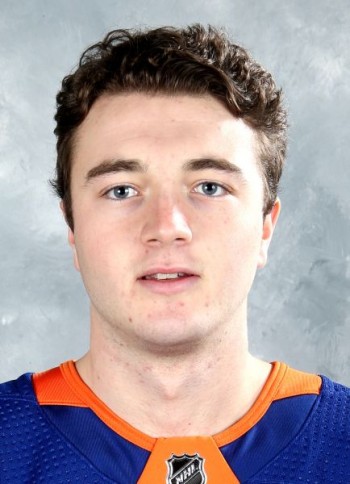 Les Canadiens mettent la main sur Noah Dobson et lui offrent un contrat de huit ans