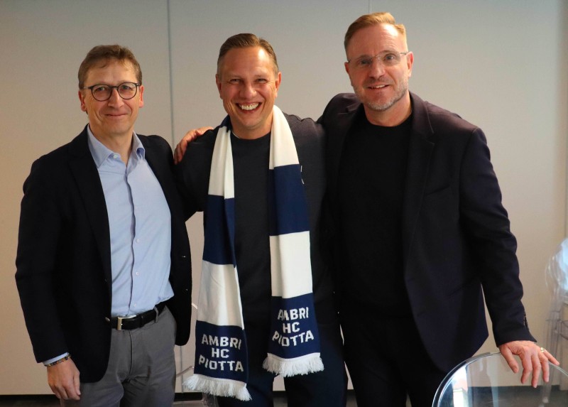 Ambri verlängert mit Jussi Tapola und verpflichtet Petr Kodytek