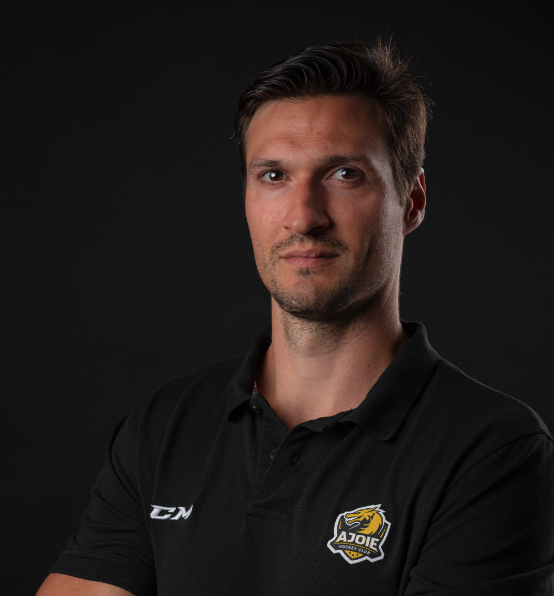 Jonathan Hazen devra patienter avant de connaître son avenir