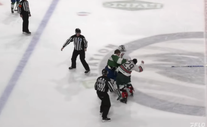 Un combat de gardiens en LHJMQ