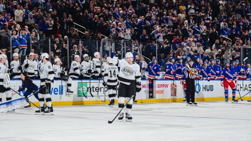 Les fans des Rangers n'ont bien entendu pas oublié Artemi Panarin