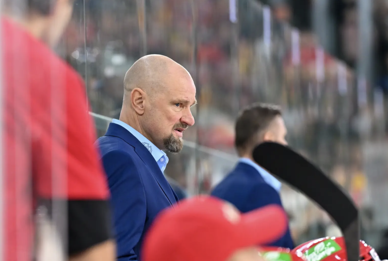 Petri Matikainen meilleur coach de Finlande, Antti Raanta plus gros flop