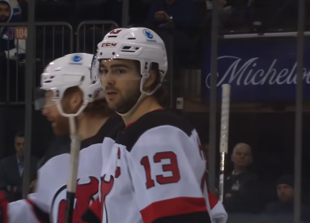 Nico Hischier grimpe d'un rang dans l'histoire des meilleurs buteurs des Devils