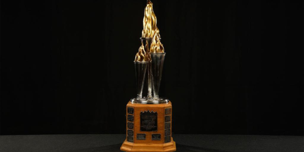 Akira Schmid parmi les nominés pour le trophée Bill Masterton