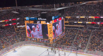 Alexander Ovechkin ovationné par les fans... des Penguins