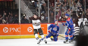 Leon Muggli et Hershey bouclent leur saison régulière sur un succès renversant et filent en playoffs