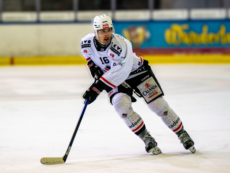 Alban Rexha signe au SC Langenthal