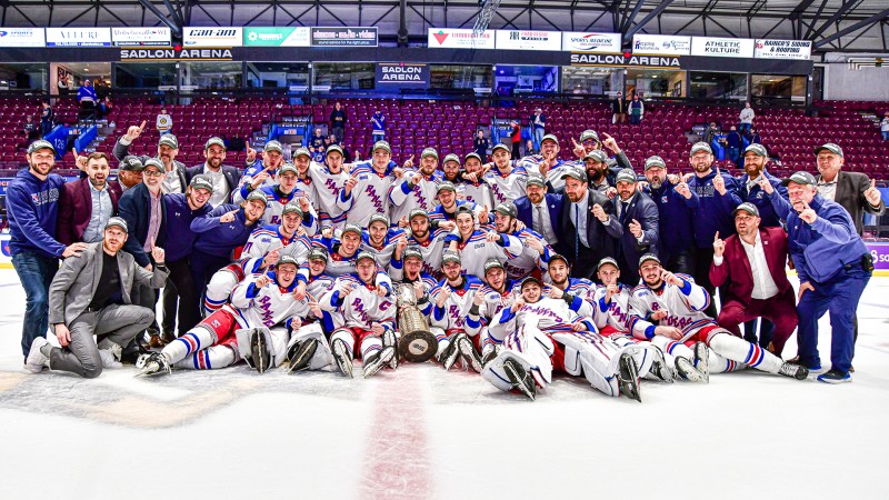 Christian Kirsch et les Kitchener Rangers sont champions de OHL
