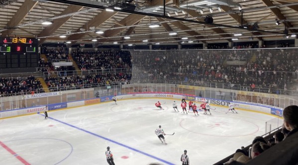 De Toronto à Neuchâtel : John Tavares  a apprécié sa première soirée en Suisse